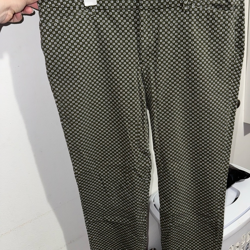 a.n.a Green and White Patterned Pants